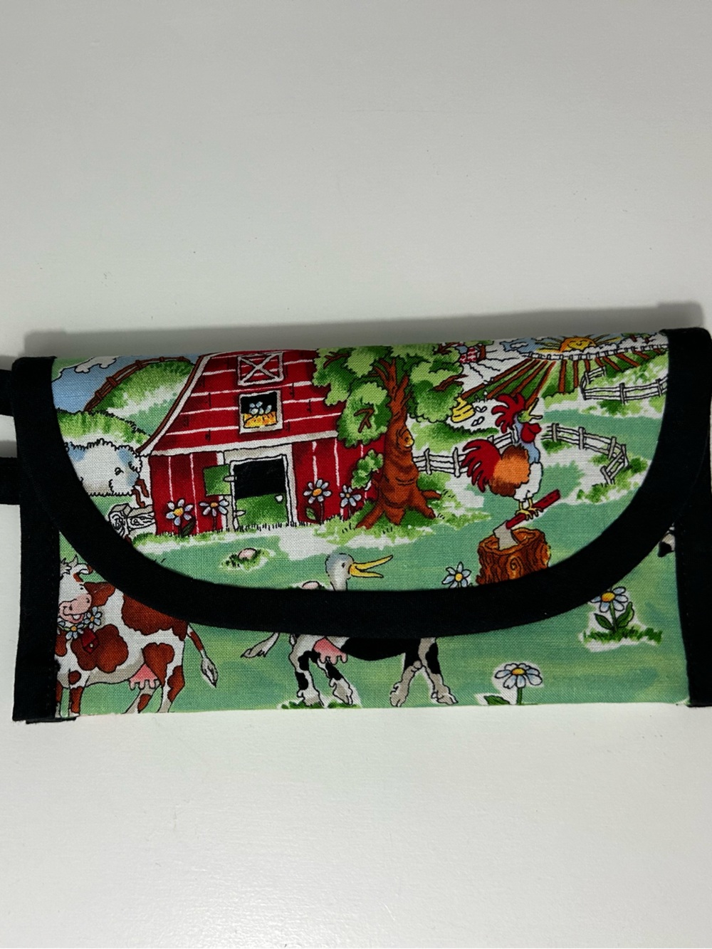NWOT Barnyard Scene Wallet Wristlet - Picture 2 of 11